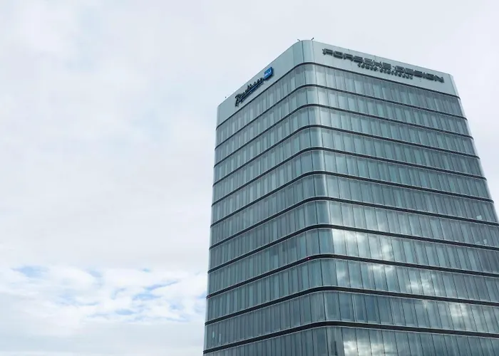 Radisson Blu Hotel at Porsche Design Tower Stuttgart